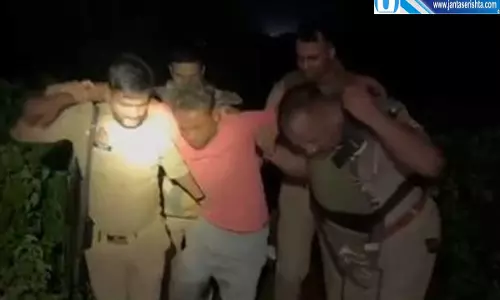 चेन स्नैचरों से मुठभेड़ दो आरोपी गिरफ्तार तमंचा और कारतूस बरामद