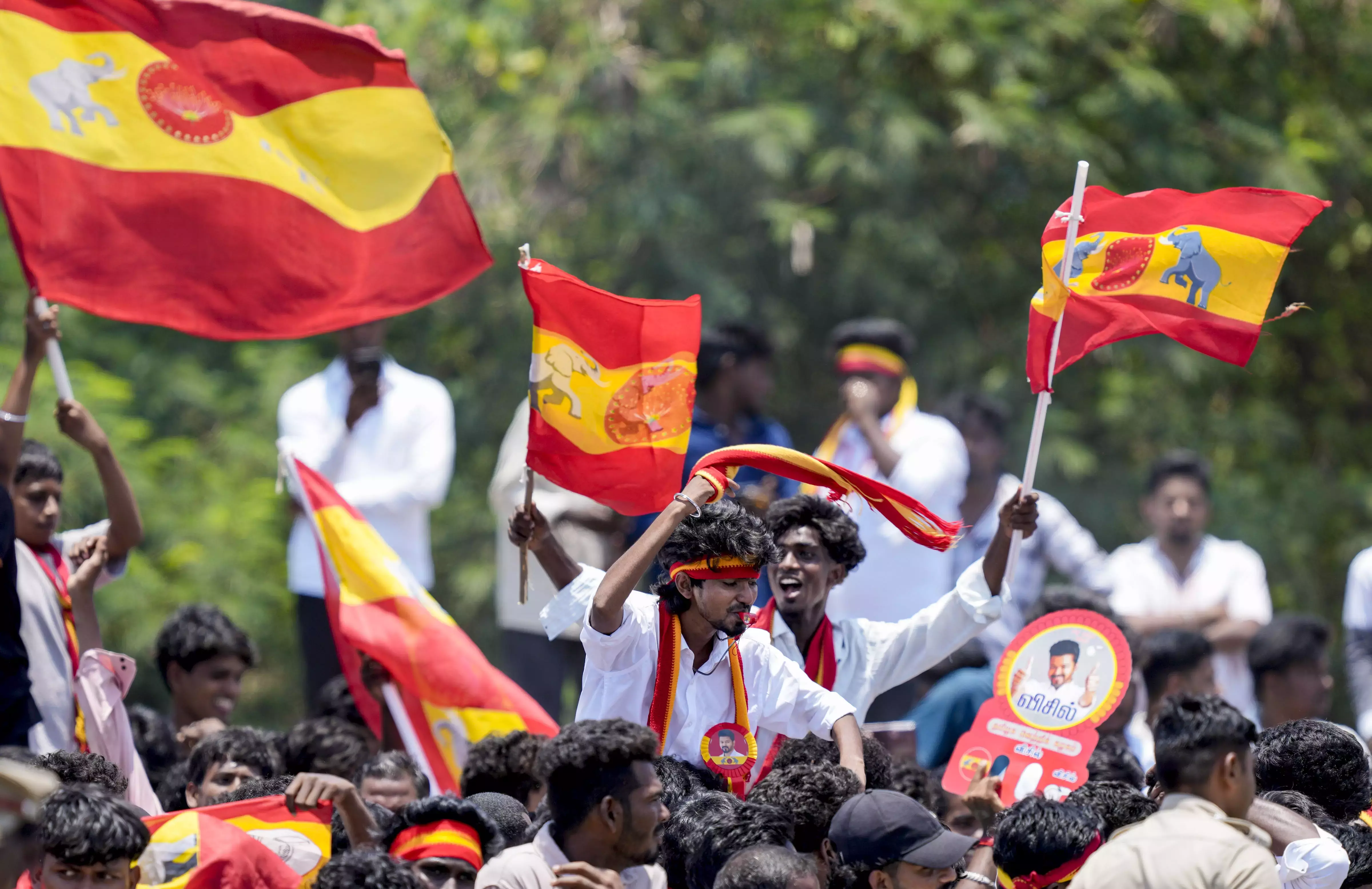 TVK ने मदुरंतकम और धारापुरम उपचुनावों के लिए पूर्व AIADMK विधायकों को उम्मीदवार बनाया