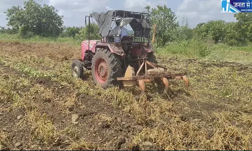 किसानों के लिए राहत पैकेज मांग रहे धनंजय मुंडे