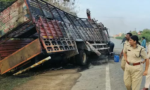 NH-44 पर दर्दनाक हादसा: वाहन में आग लगने से 1 व्यक्ति की मौत