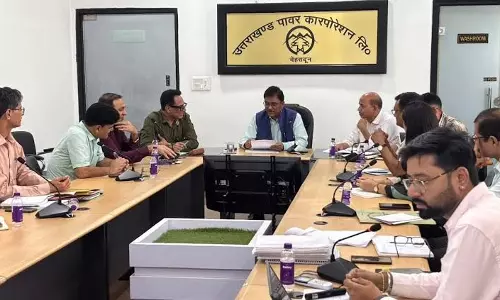 Dehradun: यूपीसीएल में मीटर रीडरों के साथ बैठक, शत-प्रतिशत बिलिंग के निर्देश