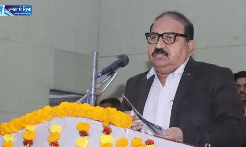 संबलपुरी को बताया ओडिशा की असली भाषा, जयनारायण मिश्रा के बयान से नया विवाद संबलपुरी को बताया ओडिशा की असली भाषा, जयनारायण मिश्रा के बयान से नया विवाद