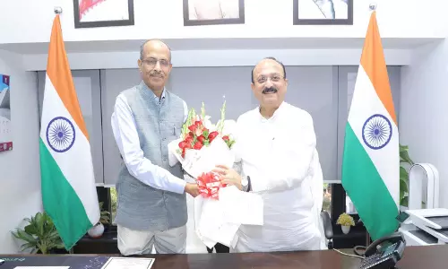 सेवानिवृत्त IAS SCL दास ने संभाला डीईआरसी अध्यक्ष पद