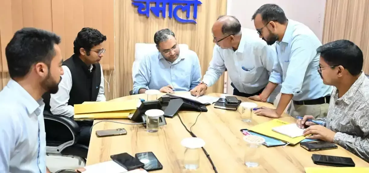Gopeshwar: पुराने नक्शों के आधार पर होगी वन भूमि की पहचान Gopeshwar: पुराने नक्शों के आधार पर होगी वन भूमि की पहचान