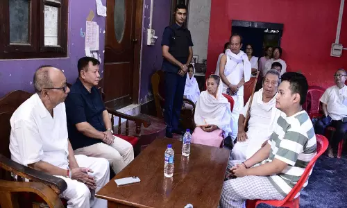 दिवंगत संगीतकार विक्रम सिंह के परिजनों से मिले सीएम