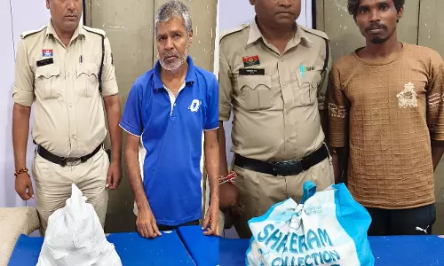 अवैध शराब बेचते दो आरोपी गिरफ्तार, 65 पाव शराब जब्त
