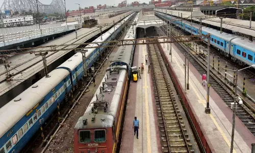 यात्रियों के लिए जरूरी खबर, बदले कई ट्रेनों के रूट