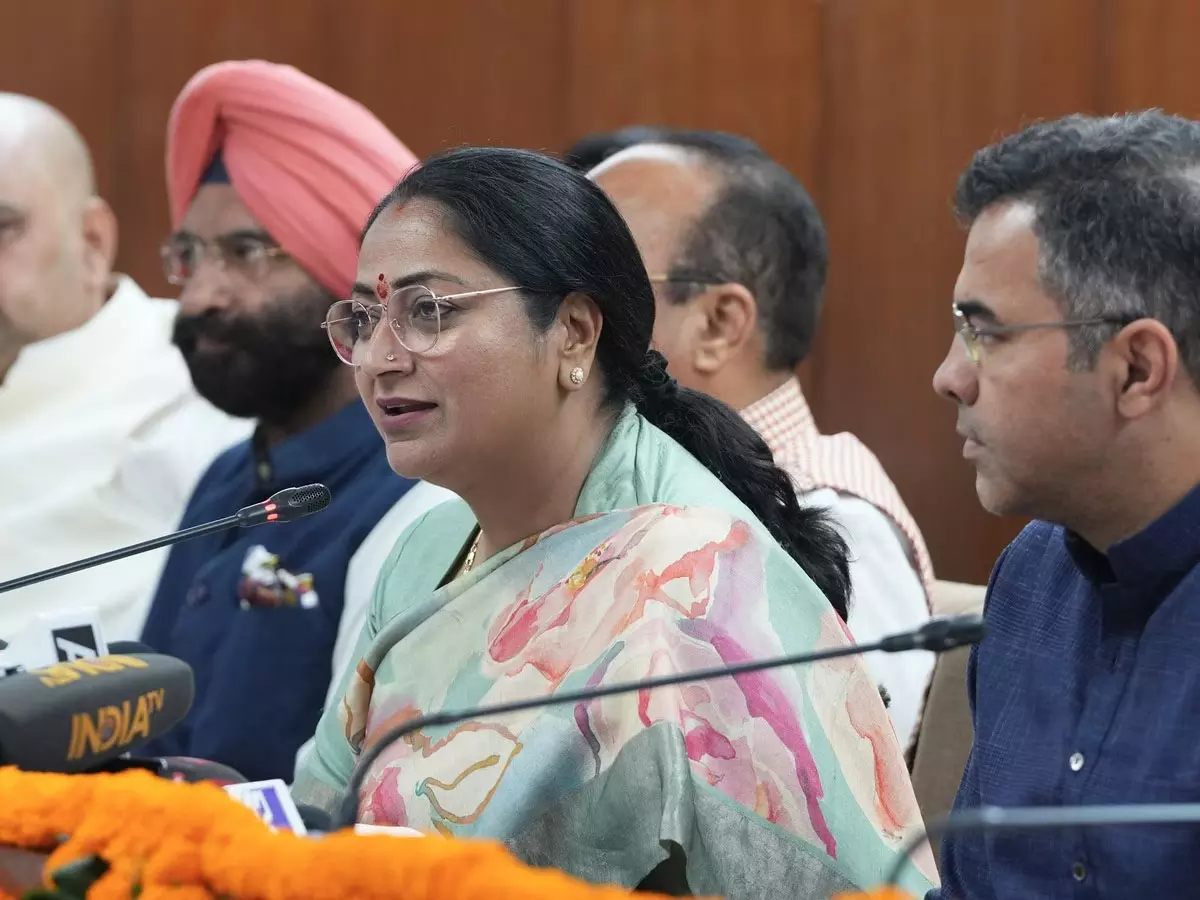 दिल्ली PWD के 3,214 इंजीनियरिंग पदों के लिए अलग कैडर को केंद्र की मंजूरी दिल्ली PWD के 3,214 इंजीनियरिंग पदों के लिए अलग कैडर को केंद्र की मंजूरी