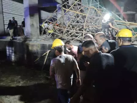 गांधीनगर में निर्माणाधीन साइट पर स्लैब गिरने के बाद अमित शाह ने की गुजरात के सीएम से बात, कहा- सभी मजदूर सुरक्षित गांधीनगर में निर्माणाधीन साइट पर स्लैब गिरने के बाद अमित शाह ने की गुजरात के सीएम से बात, कहा- सभी मजदूर सुरक्षित