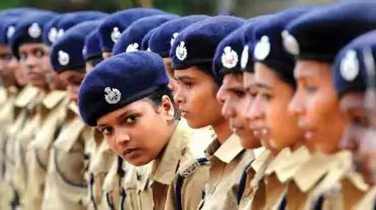 Telangana: कांस्टेबल भर्ती के लिए आयु सीमा बढ़ाकर 32 साल की गई Telangana: कांस्टेबल भर्ती के लिए आयु सीमा बढ़ाकर 32 साल की गई