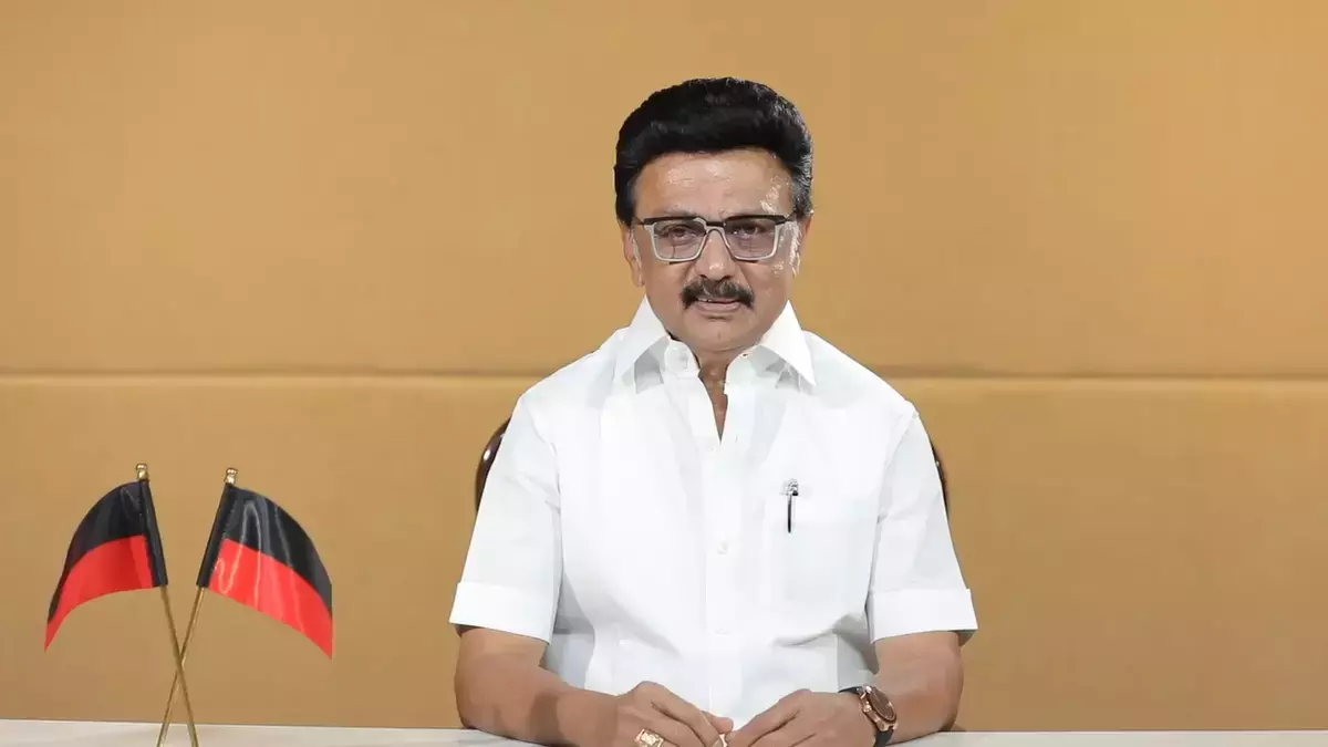 TVK ने स्टालिन के वीडियो भाषण की आलोचना की, MISA के तहत हिरासत में लिए जाने का सबूत मांगा TVK ने स्टालिन के वीडियो भाषण की आलोचना की, MISA के तहत हिरासत में लिए जाने का सबूत मांगा