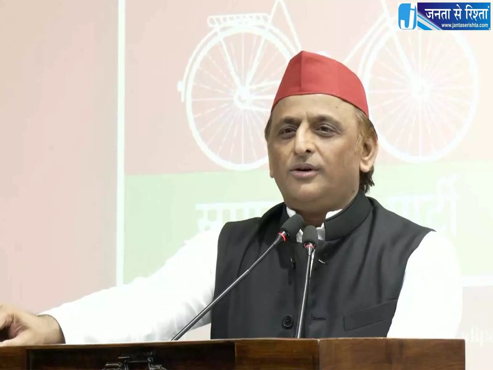 अनुमति नहीं मिलने पर अखिलेश ने सरकार को घेरा अनुमति नहीं मिलने पर अखिलेश ने सरकार को घेरा