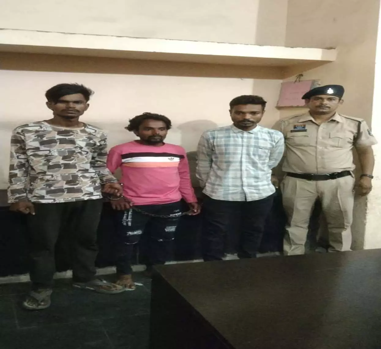 गणेश उत्सव को लेकर सड़कों पर सघन चेकिंग 22 मामलों में एक्शन गणेश उत्सव को लेकर सड़कों पर सघन चेकिंग 22 मामलों में एक्शन