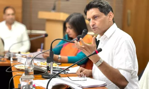 रोहतक के सांसद ने प्रदर्शन कर रहे सफाई कर्मचारियों की बर्खास्तगी पर सवाल उठाए