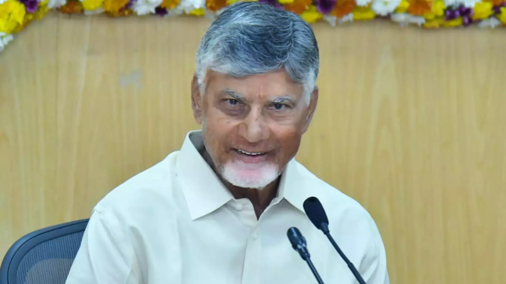 Andhra: एपी ने निवेश परियोजनाओं को शुरू करने के लिए अक्टूबर की समय सीमा निर्धारित की है Andhra: एपी ने निवेश परियोजनाओं को शुरू करने के लिए अक्टूबर की समय सीमा निर्धारित की है