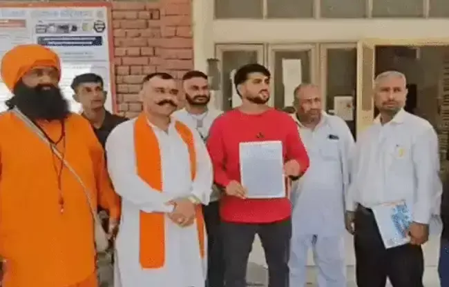 Sonipat: नवजात के लिंग को लेकर अस्पताल के रिकॉर्ड में विरोधाभास