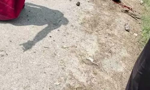 प्रधान के बेटे की हत्या के बाद सन्नाटा खौफ में गांव वालों ने बंद किए दरवाजे प्रधान के बेटे की हत्या के बाद सन्नाटा खौफ में गांव वालों ने बंद किए दरवाजे