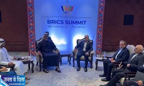 भारत की धरती पर UAE और ईरान का संवाद शांति की उम्मीदें बढ़ीं भारत की धरती पर UAE और ईरान का संवाद शांति की उम्मीदें बढ़ीं