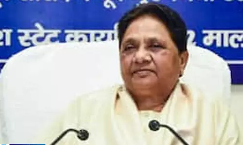 मायावती ने बदली रणनीति दीपिका को आगे बढ़ाने की तैयारी मायावती ने बदली रणनीति दीपिका को आगे बढ़ाने की तैयारी