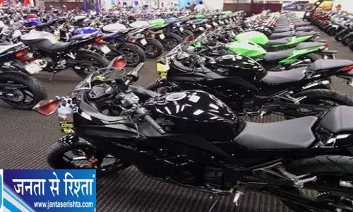 रॉयल एनफील्ड नहीं ये कंपनी दे रही बाइक पर जबरदस्त बचत का मौका