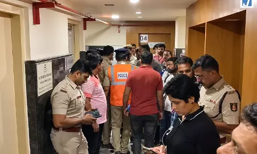 गणेश उत्सव की तैयारी के बीच हादसा, कांग्रेस विधायक हुए घायल