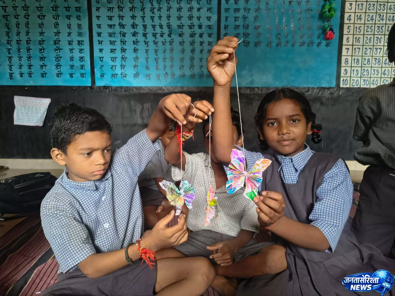 जनभागीदारी से सूरजपुर जिले के शासकीय विद्यालयों में आयोजित हुए विभिन्न कार्यक्रम जनभागीदारी से सूरजपुर जिले के शासकीय विद्यालयों में आयोजित हुए विभिन्न कार्यक्रम