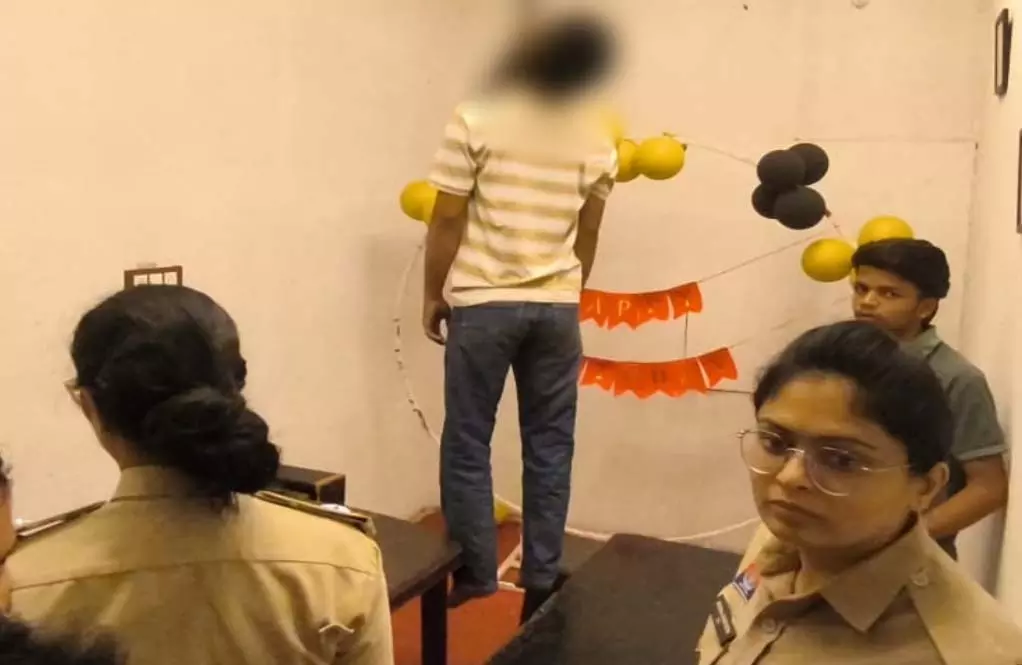 जेल कैफे में फांसी पर लटकी मिली युवक की लाश जेल कैफे में फांसी पर लटकी मिली युवक की लाश