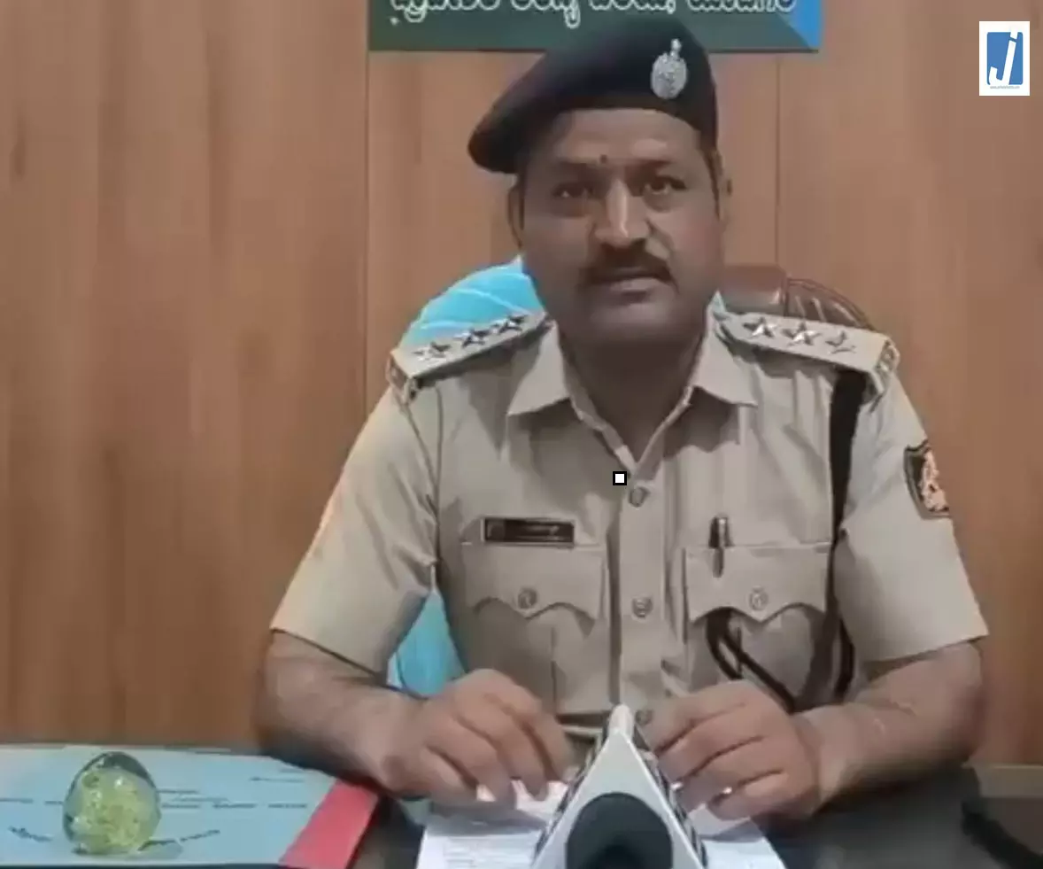 वन विभाग की बड़ी कार्रवाई, मोर के अवैध शिकार में 7 आरोपी गिरफ्तार वन विभाग की बड़ी कार्रवाई, मोर के अवैध शिकार में 7 आरोपी गिरफ्तार