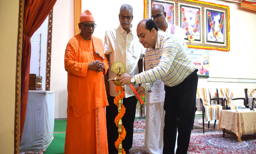 त्रिपुरा में स्वामी विवेकानंद की याद में रक्तदान शिविर का आयोजन