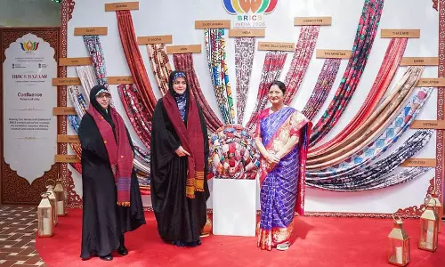 दिल्ली की सांस्कृतिक विरासत से प्रभावित हुईं ईरानी राष्ट्रपति की बेटी दिल्ली की सांस्कृतिक विरासत से प्रभावित हुईं ईरानी राष्ट्रपति की बेटी