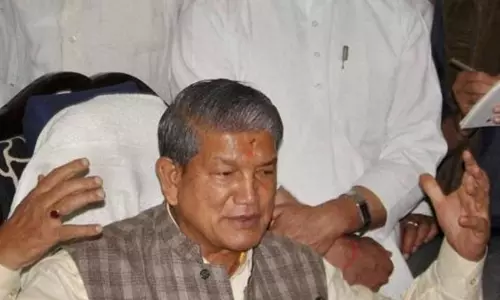 ईडी की रेड के बाद हरीश रावत ने छोड़े कांग्रेस के अहम पद ईडी की रेड के बाद हरीश रावत ने छोड़े कांग्रेस के अहम पद