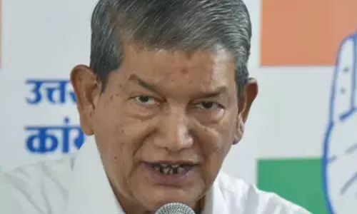 ओएसडी के घर ईडी की रेड के बाद हरीश रावत ने छोड़े कांग्रेस के दो अहम पद ओएसडी के घर ईडी की रेड के बाद हरीश रावत ने छोड़े कांग्रेस के दो अहम पद