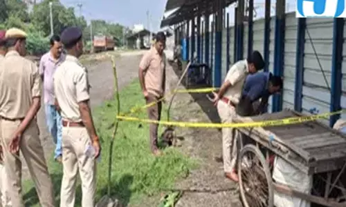 छपरा रेलवे स्टेशन पर दर्दनाक मामला कार्टन में मिला नवजात का शव
