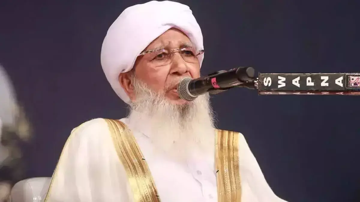 सियासत के लिए न बदलें इस्लामी कानून: कांथापुरम अडिग