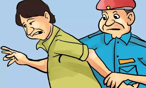 Sonipat: नाबालिग से दुष्कर्म मामले में आरोपी गिरफ्तार, जेल भेजा Sonipat: नाबालिग से दुष्कर्म मामले में आरोपी गिरफ्तार, जेल भेजा
