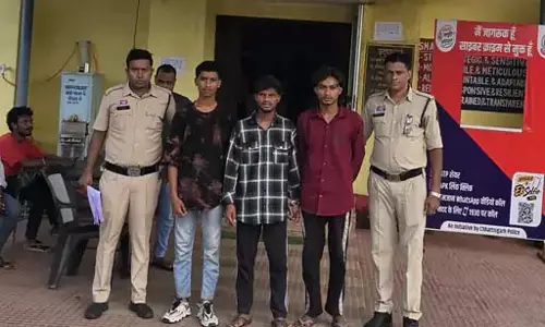 चोरी का राज खोला तो बदला, आरोपी मौका मिलते ही युवक पर टूट पड़े चोरी का राज खोला तो बदला, आरोपी मौका मिलते ही युवक पर टूट पड़े