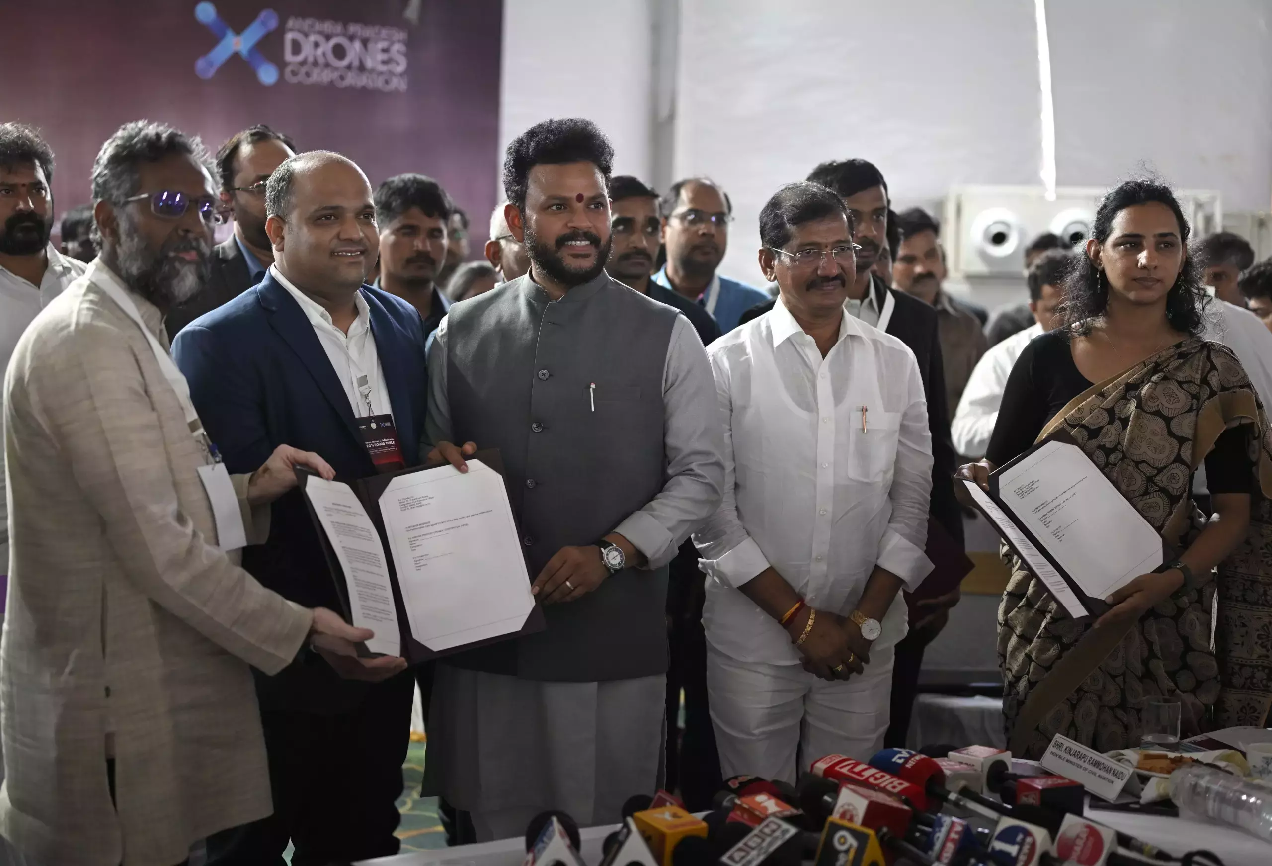 Telangana: IIT-H और APDC ने ड्रोन सिटी के लिए MoU पर साइन किए