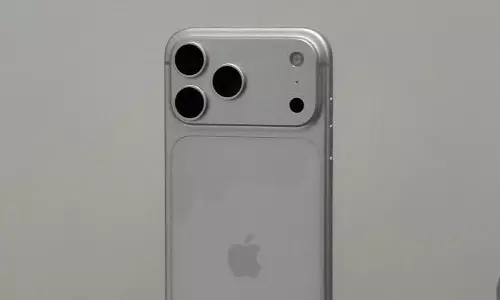 ₹65 हजार सस्ता मिल रहा iPhone 17 Pro, Croma पर आई जबरदस्त डील ₹65 हजार सस्ता मिल रहा iPhone 17 Pro, Croma पर आई जबरदस्त डील