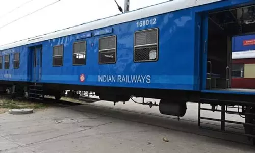 भारतीय रेलवे में माल ढुलाई अगस्त में 5.4 प्रतिशत बढ़ी, यात्री यातायात में भी मजबूत वृद्धि