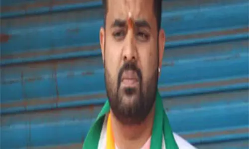 फोन की जांच में मिले कई वीडियो प्रज्वल रेवन्ना मामले में नया मोड़ फोन की जांच में मिले कई वीडियो प्रज्वल रेवन्ना मामले में नया मोड़