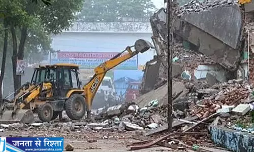 मस्जिद के हिस्से को लेकर विवाद लखीमपुर में प्रशासन ने उठाया कदम