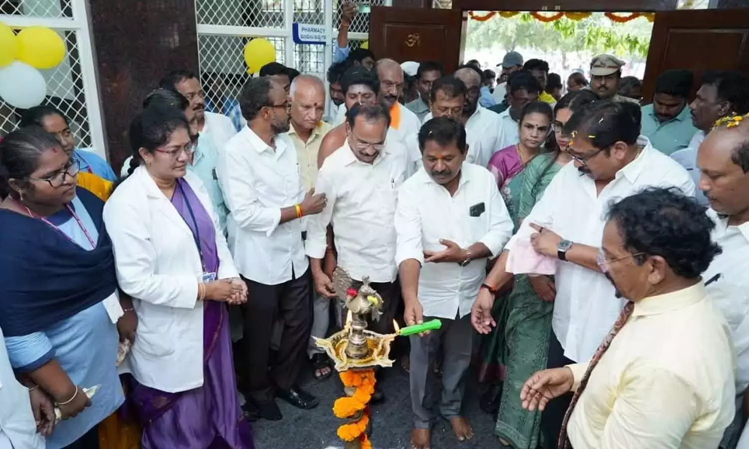 Andhra: GGH ओंगोल में क्रिटिकल केयर ब्लॉक का उद्घाटन किया गया Andhra: GGH ओंगोल में क्रिटिकल केयर ब्लॉक का उद्घाटन किया गया
