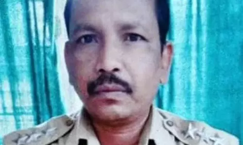 कैदी के भागने पर नुआपाड़ा जेलर सस्पेंड