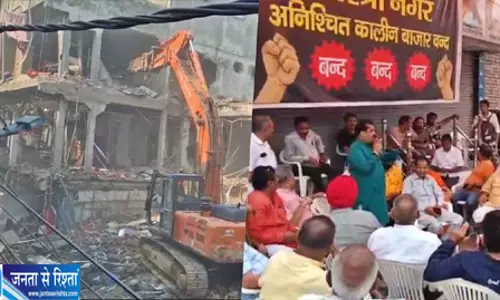 बुलडोजर कार्रवाई के बाद थमा आक्रोश मेरठ में बड़ा एक्शन