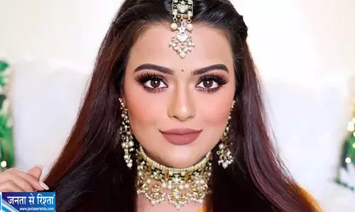 तीज के त्योहार पर ग्लो चाहिए तो मेकअप करते समय रखें इन बातों का ध्यान