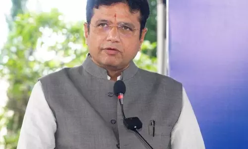 श्रीधर बाबू की चेतावनी: मच्छरों में फॉगिंग के प्रति बढ़ रहा प्रतिरोध श्रीधर बाबू की चेतावनी: मच्छरों में फॉगिंग के प्रति बढ़ रहा प्रतिरोध