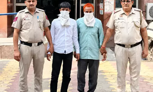 चाकूबाजी से हत्या पिता-पुत्र गिरफ्तार, 12 घंटे में पुलिस ने सुलझाया मामला