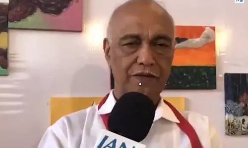संगठन को मजबूत करने की तैयारी एलामारम करीम बोले चुनौतियों से निपटने पर होगी चर्चा संगठन को मजबूत करने की तैयारी एलामारम करीम बोले चुनौतियों से निपटने पर होगी चर्चा