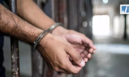 एयरपोर्ट पर 1.73 करोड़ रुपए की हाइड्रोपोनिक वीड के साथ युवक गिरफ्तार