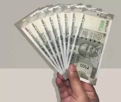 वृद्धावस्था पेंशन की नई व्यवस्था लागू खातों में आने लगे 3000 रुपये वृद्धावस्था पेंशन की नई व्यवस्था लागू खातों में आने लगे 3000 रुपये